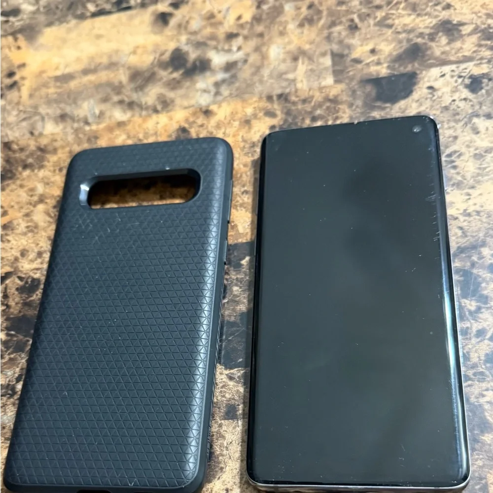 Samsung Galaxy S10 128GB SM-G973U T-Mobile 6.1 inch Phone Black
